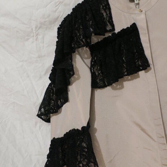 Molly Taffeta Women's Blouse Top Lace Ruffle Beige Size M NWT - Picture 3 of 6